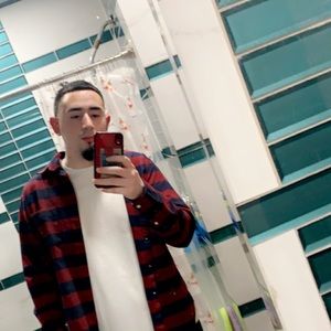 Meet your Posher, Alex